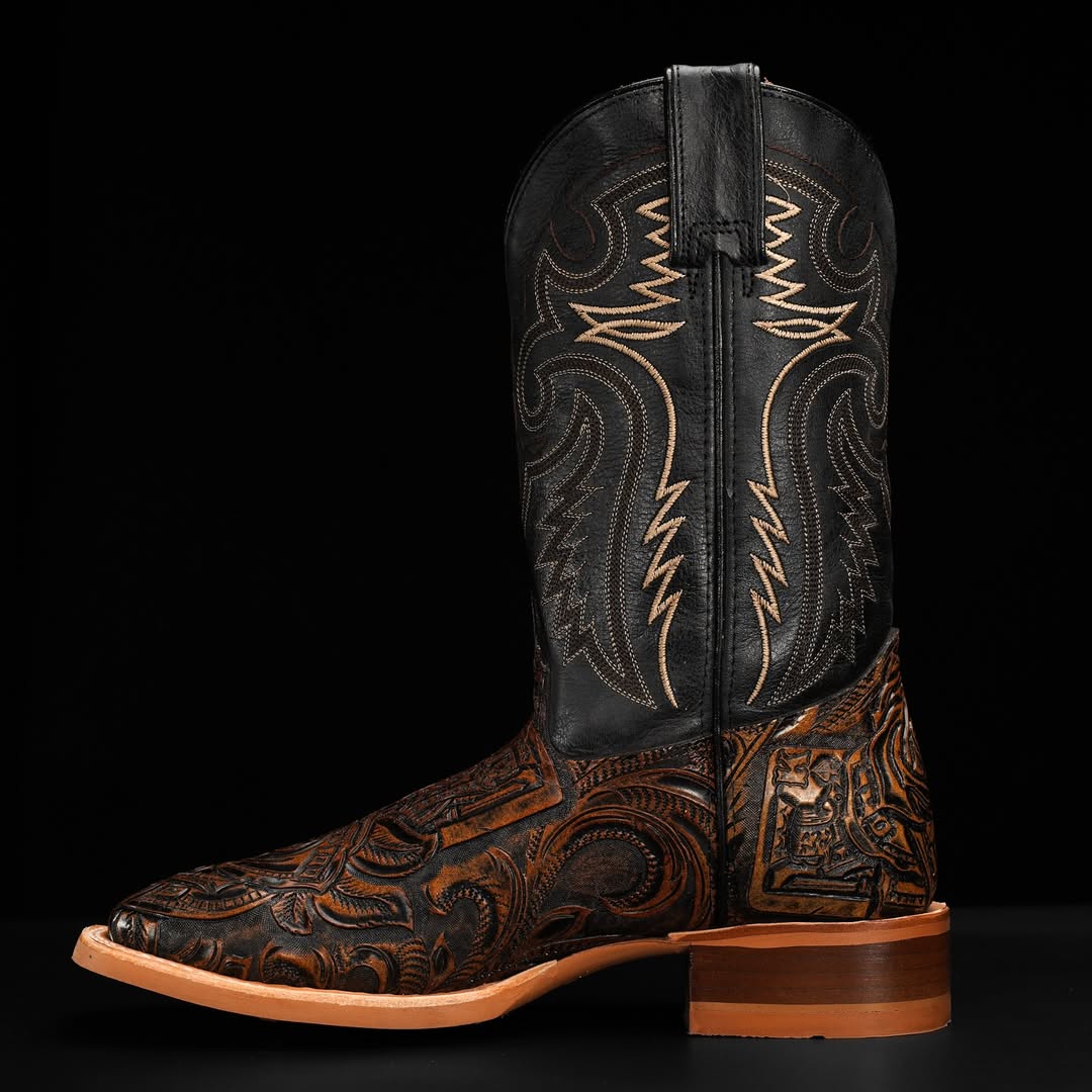 Country Gambler Tooled Cowboy Boots