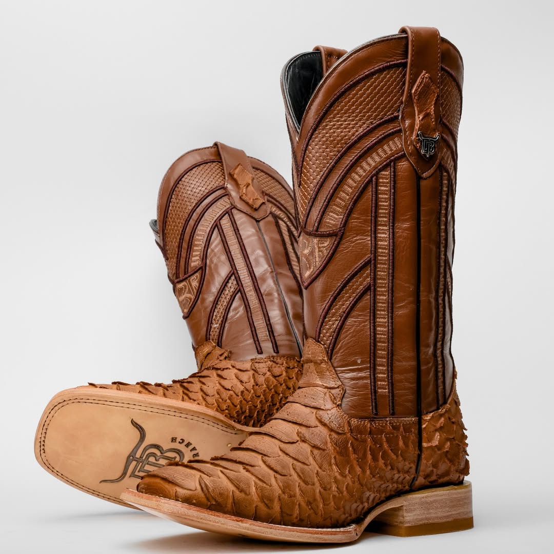 NEW Matte Tan Jumbo Python Boots