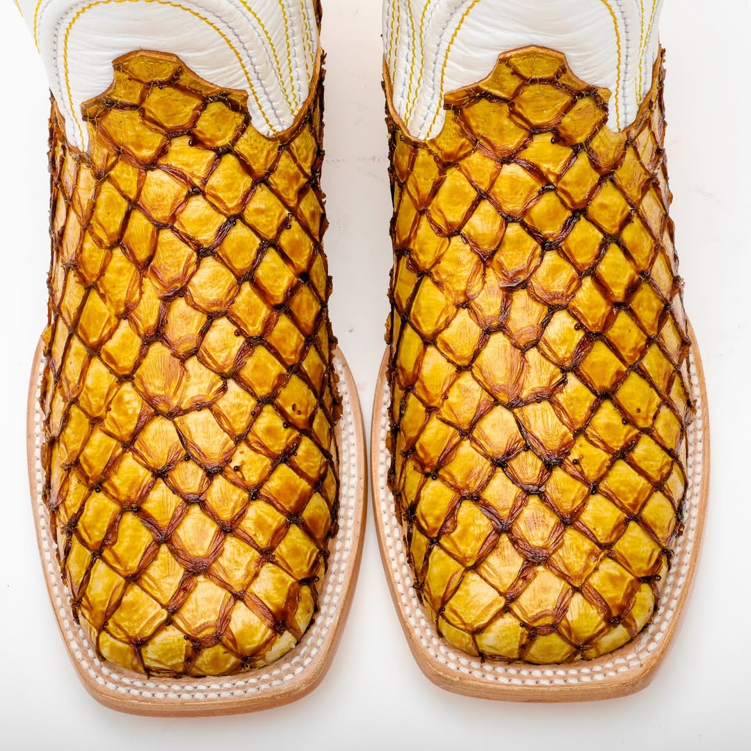 Butter-Toned Pirarucu Leather Boots – Square Toe