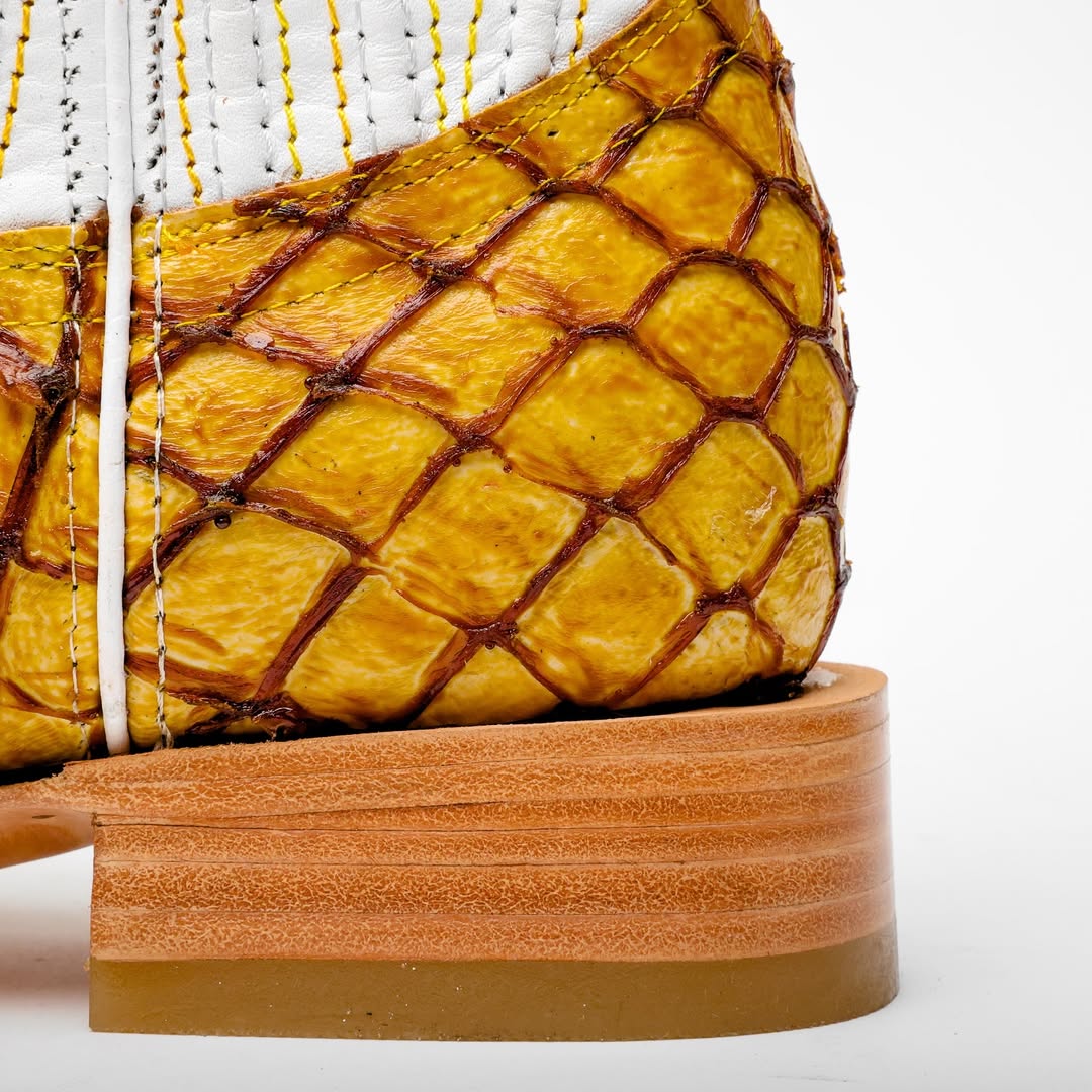 Butter-Toned Pirarucu Leather Boots – Square Toe